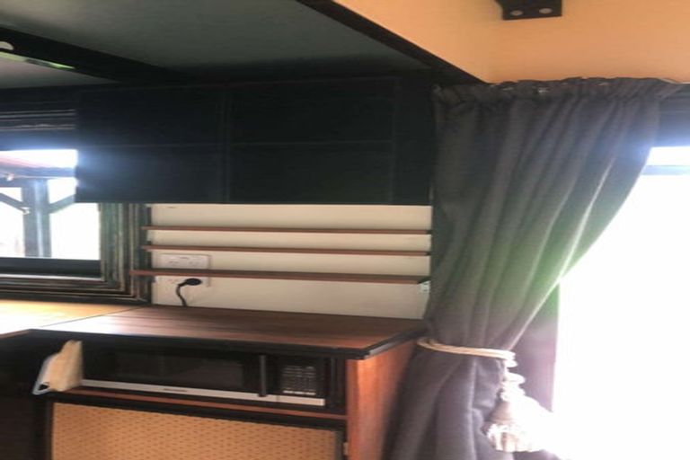 Photo of property in 6 Arahiwi Rise, Pataua South, Onerahi, 0192