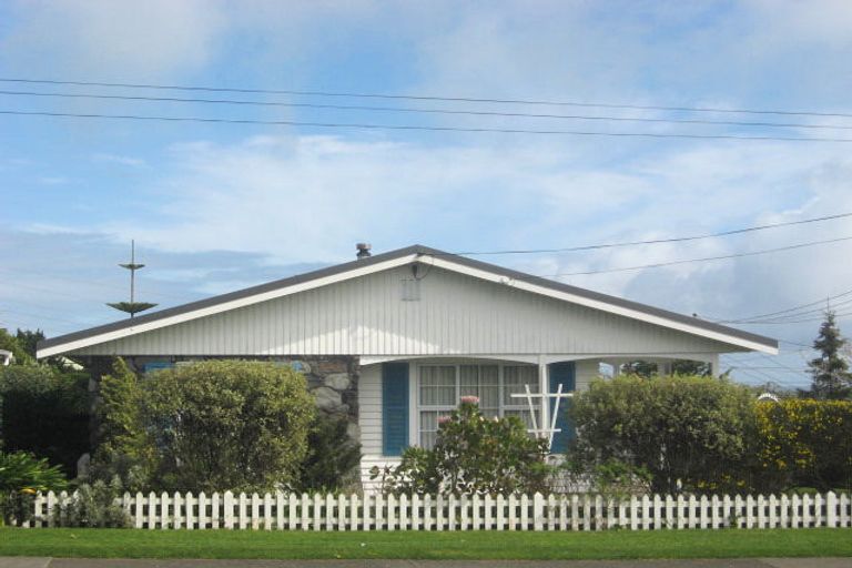 Photo of property in 144a Ngamotu Road, Spotswood, New Plymouth, 4310