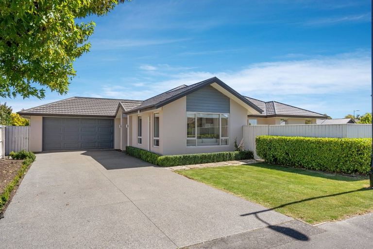 Photo of property in 2 Merlewood Road, Prebbleton, 7604