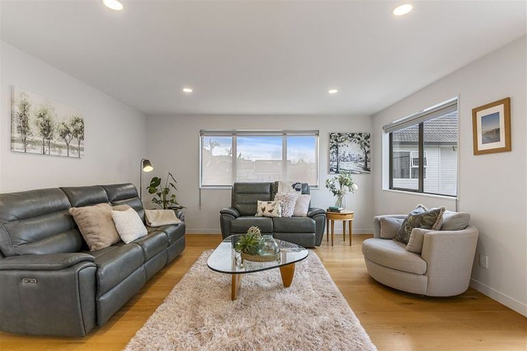 Photo of property in 142b Bucklands Beach Road, Bucklands Beach, Auckland, 2012