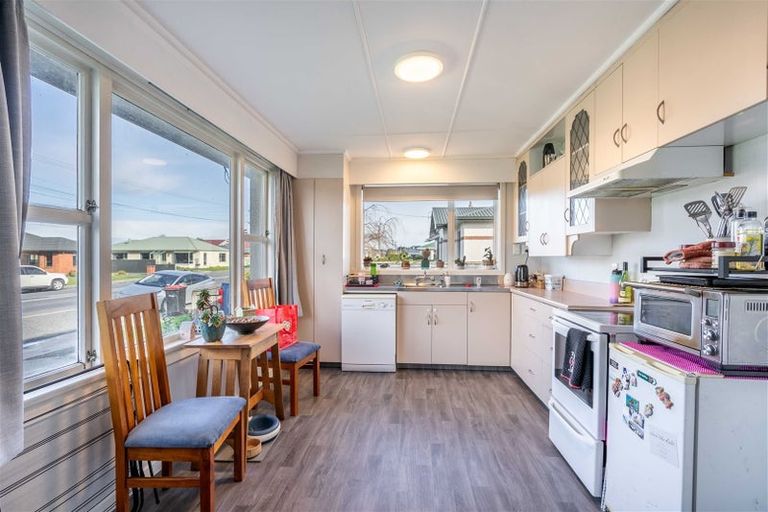 Photo of property in 1 Crombie Street, Gore, 9710