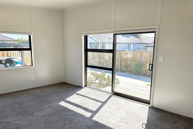 Photo of property in 56 Hoani Street, Northcote, Christchurch, 8052