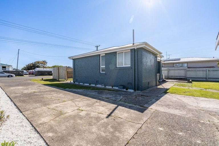Photo of property in 117 Mcquarrie Street, Kingswell, Invercargill, 9812