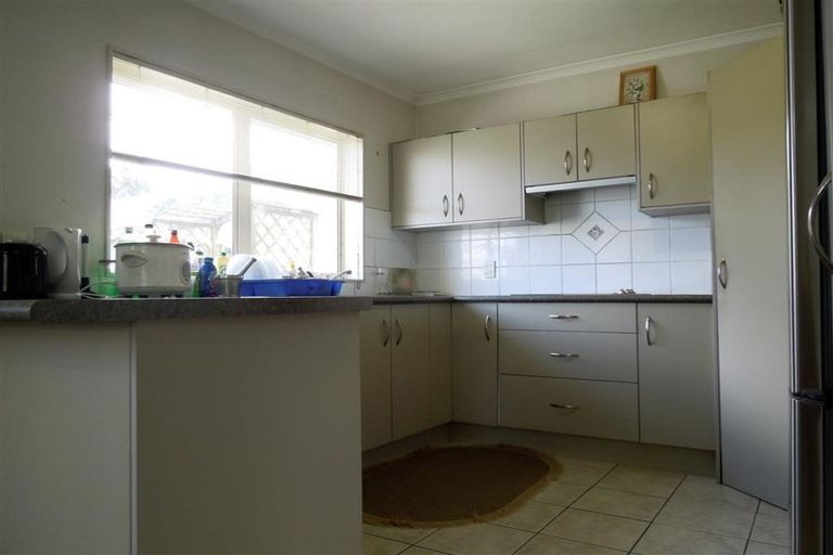 Photo of property in 72 Milson Drive, Papakura, 2110