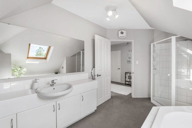 Photo of property in 30 Glasnevin Drive, Casebrook, Christchurch, 8051