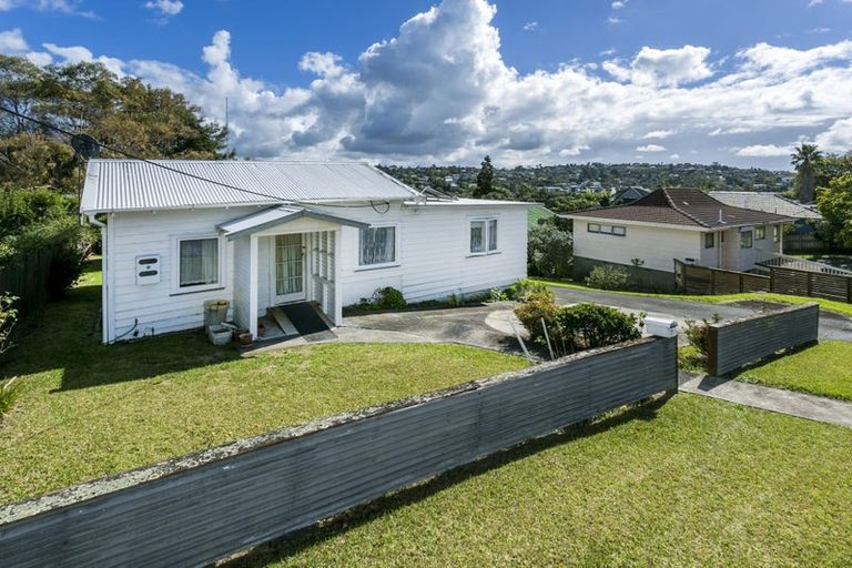 Photo of property in 21 Philson Terrace, Browns Bay, Auckland, 0630