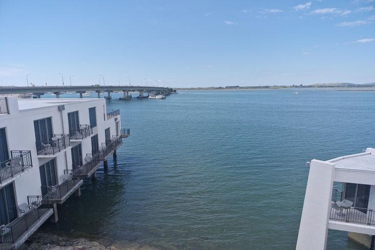 Photo of property in 2/51 Dive Crescent, Tauranga, 3110