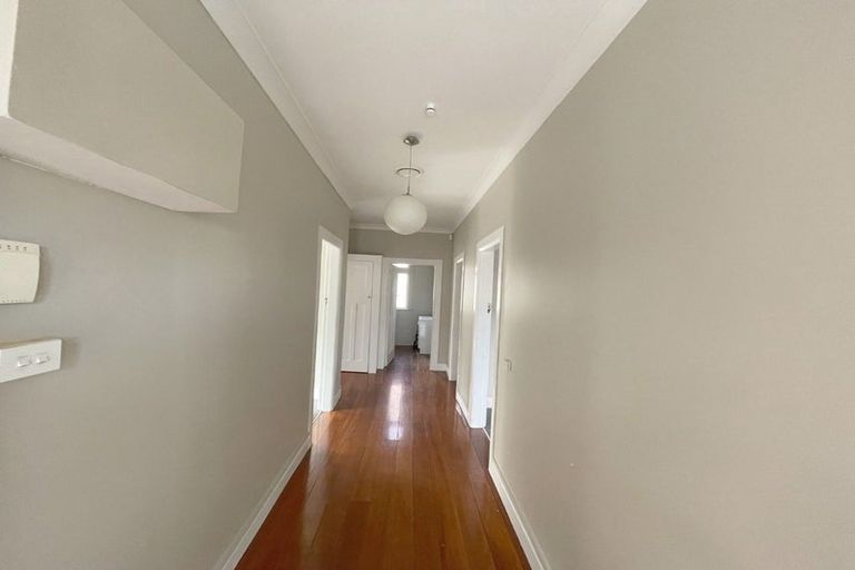 Photo of property in 42 Park Road, Miramar, Wellington, 6022