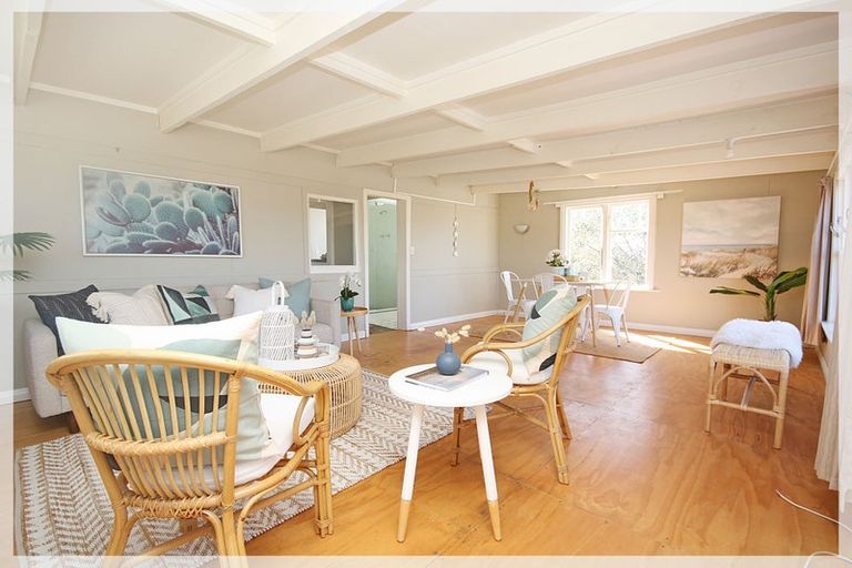 Photo of property in 120 Seabury Avenue, Foxton Beach, Foxton, 4815