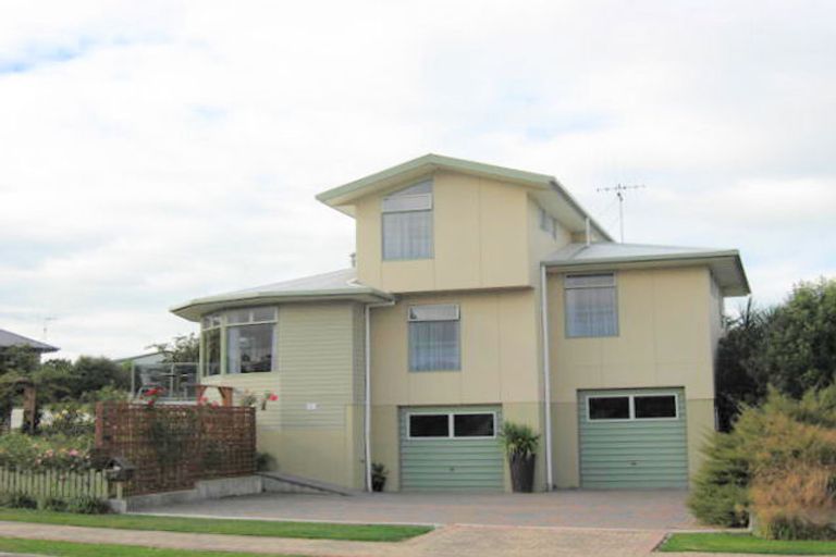 Photo of property in 34 Grove Avenue, Weston, Oamaru, 9401