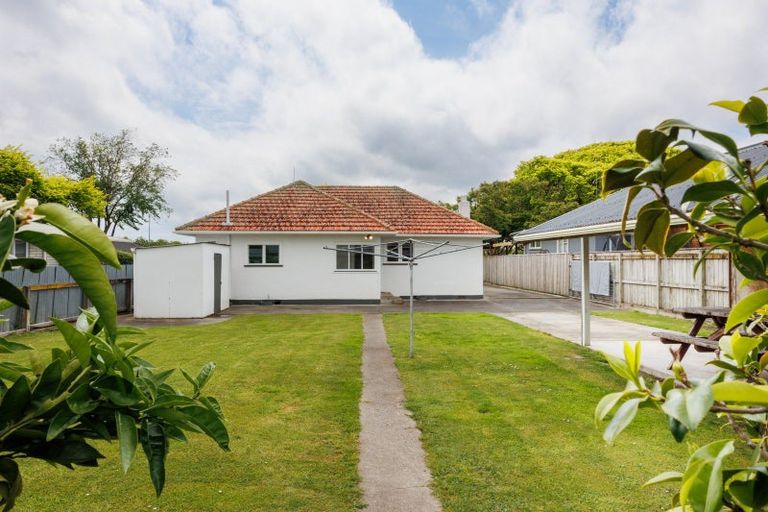 Photo of property in 32 Keeling Street, West End, Palmerston North, 4412