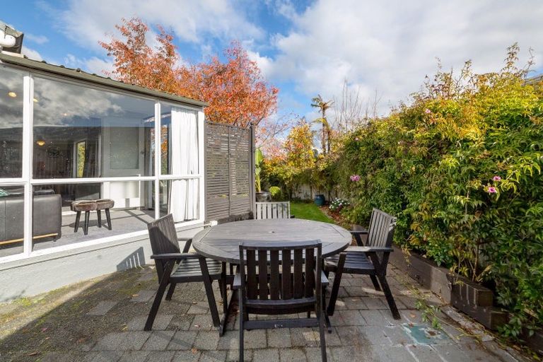 Photo of property in 8 Vista Crescent, Maoribank, Upper Hutt, 5018