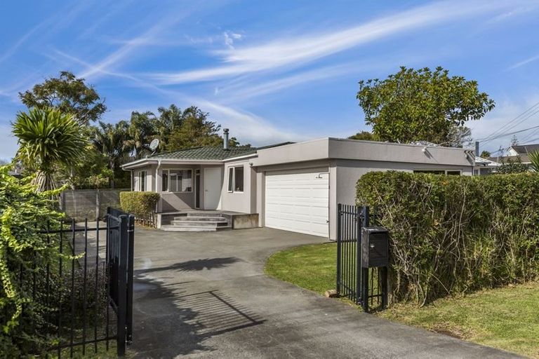 Photo of property in 93 Ladies Mile, Manly, Whangaparaoa, 0930