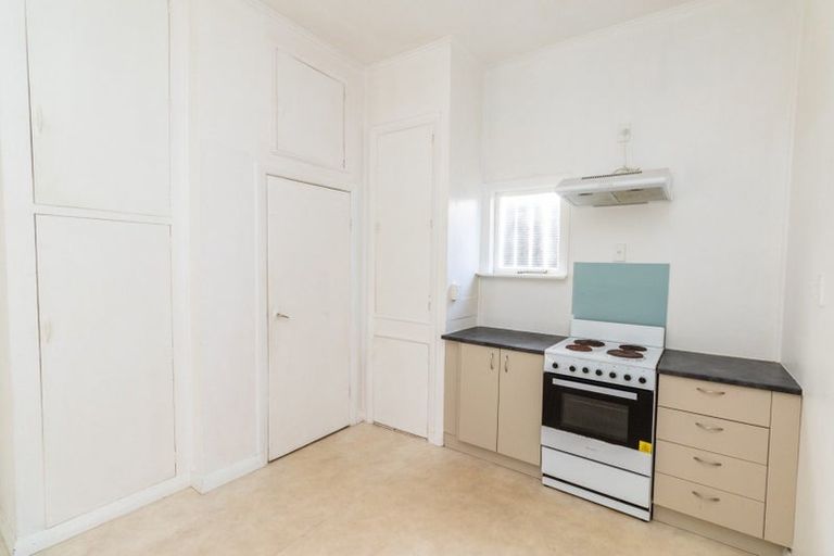 Photo of property in 1/364 The Parade, Island Bay, Wellington, 6023