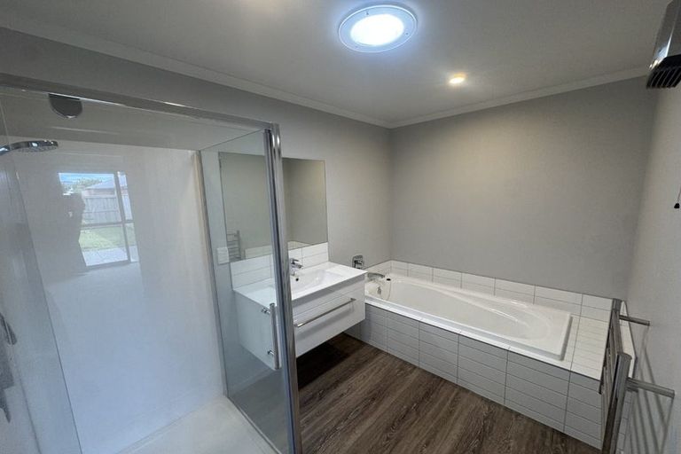 Photo of property in 17 Vildebeest Street, Halswell, Christchurch, 8025