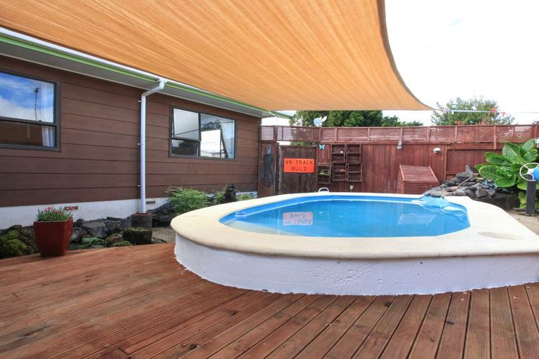 Photo of property in 15 Blomfield Street, Nawton, Hamilton, 3200