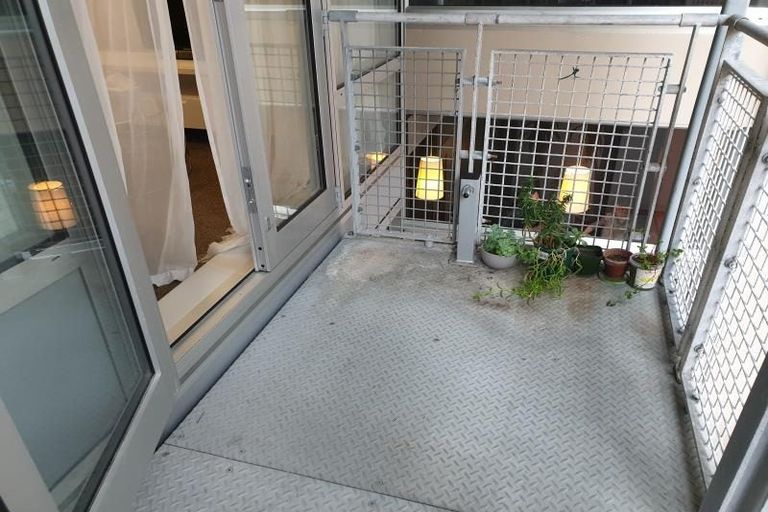 Photo of property in St Pauls Apartments, 62/43 Mulgrave Street, Thorndon, Wellington, 6011