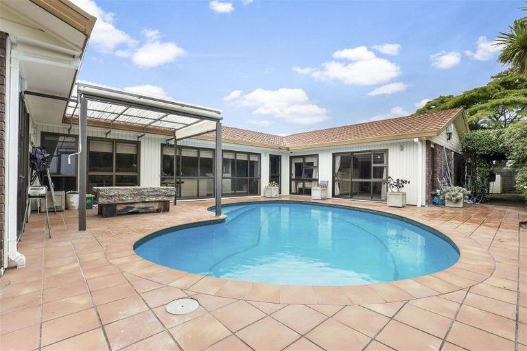 Photo of property in 65 Chedworth Avenue, Chedworth, Hamilton, 3210