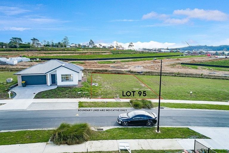 Photo of property in 50 Jane Maree Road, Kumeu, 0810