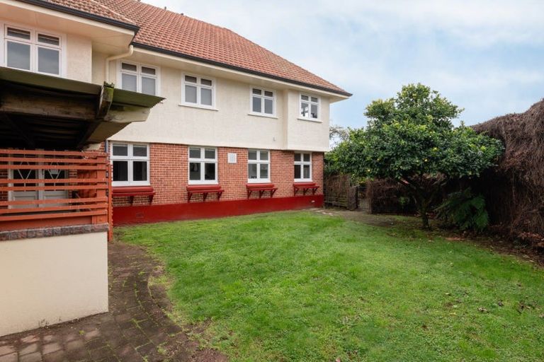 Photo of property in 70 Queen Street, Cambridge, 3434