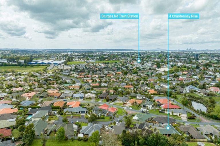 Photo of property in 4 Chardonnay Rise, Henderson, Auckland, 0612