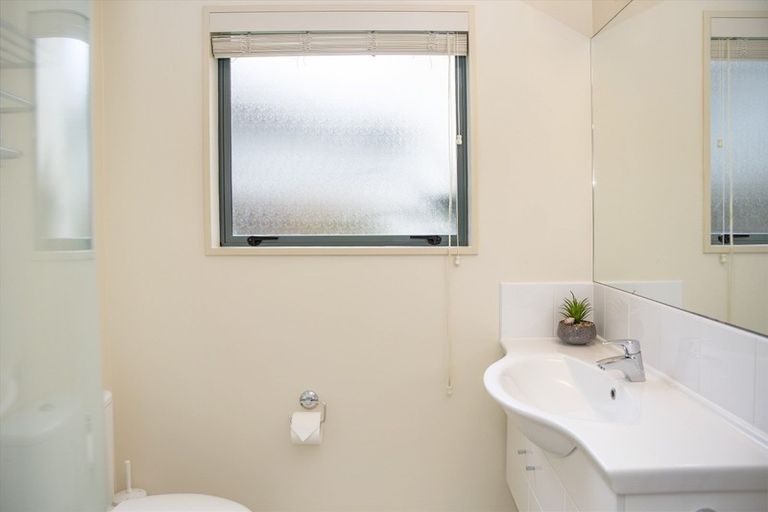 Photo of property in Beachpoint Apartments, 1/5 West End Road, Ohope, 3121