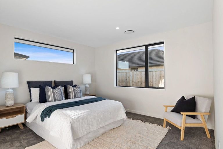 Photo of property in 28 Blue Jacket Drive, Halswell, Christchurch, 8025