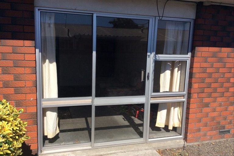 Photo of property in 1/626 Main Street, Palmerston North, 4414