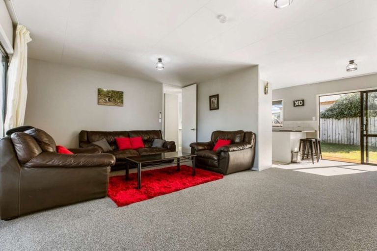 Photo of property in 2/155b Finlayson Avenue, Clendon Park, Auckland, 2103
