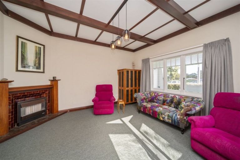 Photo of property in 30 Tauhuri Street, Manaia, 4612