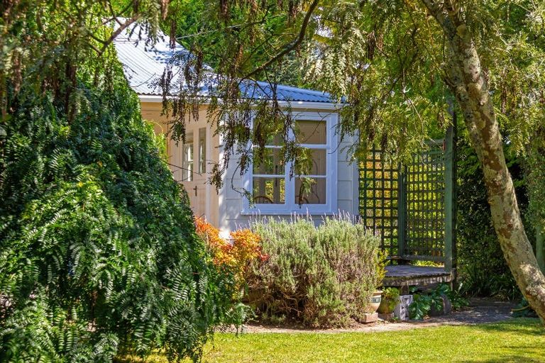 Photo of property in 190 Regent Street, Martinborough, 5711