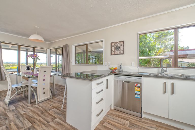 Photo of property in 183c Coxhead Road, Wattle Downs, Auckland, 2103