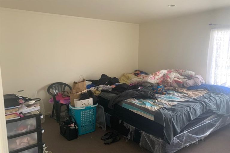 Photo of property in 3 Gina Avenue, Ranui, Auckland, 0612