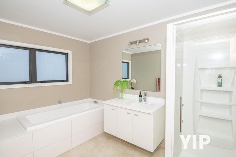 Photo of property in 8 Ramphal Terrace, Khandallah, Wellington, 6035
