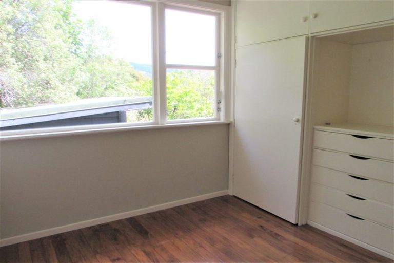 Photo of property in 29 Blue Mountains Road, Silverstream, Upper Hutt, 5019