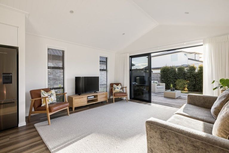 Photo of property in 2 Gabriela Close, Pyes Pa, Tauranga, 3112