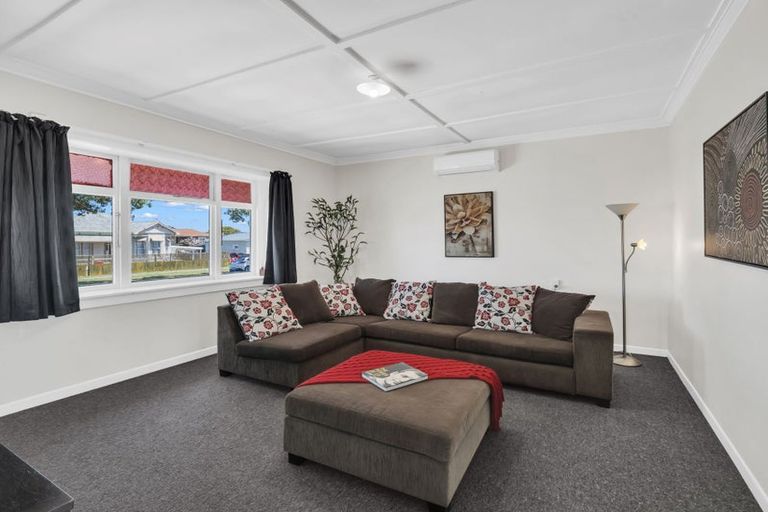 Photo of property in 6 Harper Street, Gonville, Whanganui, 4501