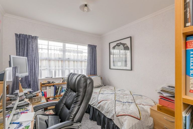 Photo of property in 550 Queen Street East, Levin, 5510