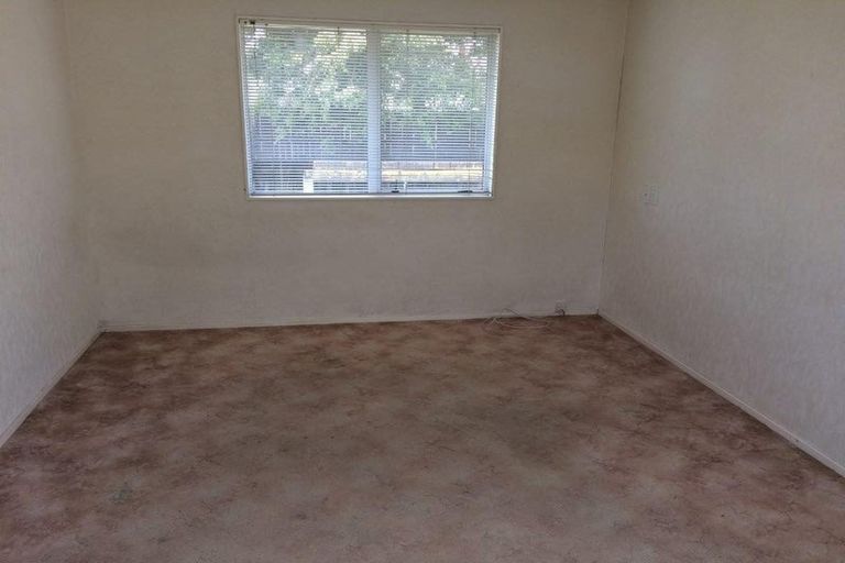 Photo of property in 5 Geoffrey Place, Mangere East, Auckland, 2024