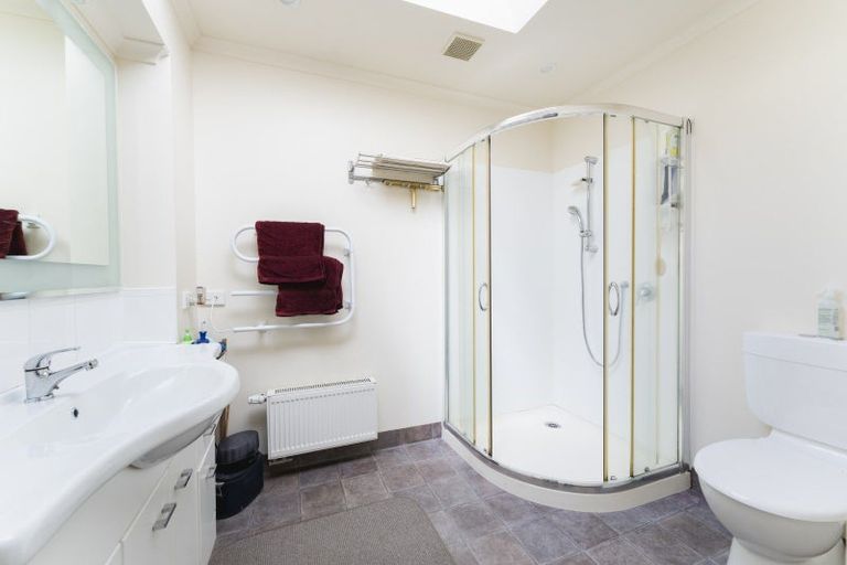 Photo of property in 67 Surrey Heights, Waihola, Outram, 9073