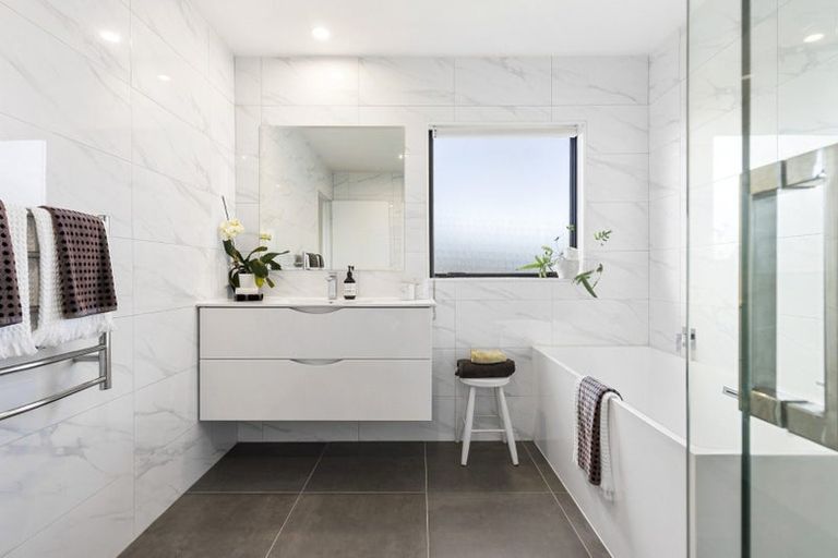 Photo of property in 47 Shuttleworth Place, Manly, Whangaparaoa, 0930