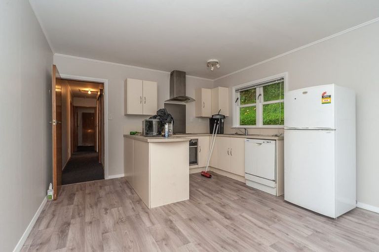 Photo of property in 54 Glenmore Street, Northland, Wellington, 6012