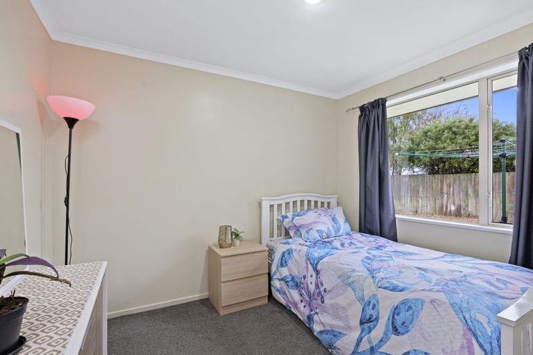 Photo of property in 7 Riverwood Boulevard, Redwood, Christchurch, 8051