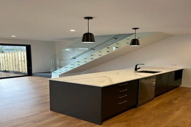 Photo of property in 2/206 Geraldine Street, Edgeware, Christchurch, 8013