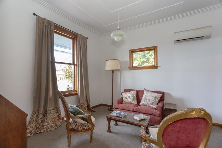 Photo of property in 42 Tyne Street, South Hill, Oamaru, 9400