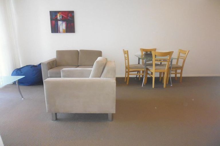Photo of property in Terrace Heights Apartments, 2/163p The Terrace, Wellington Central, Wellington, 6011