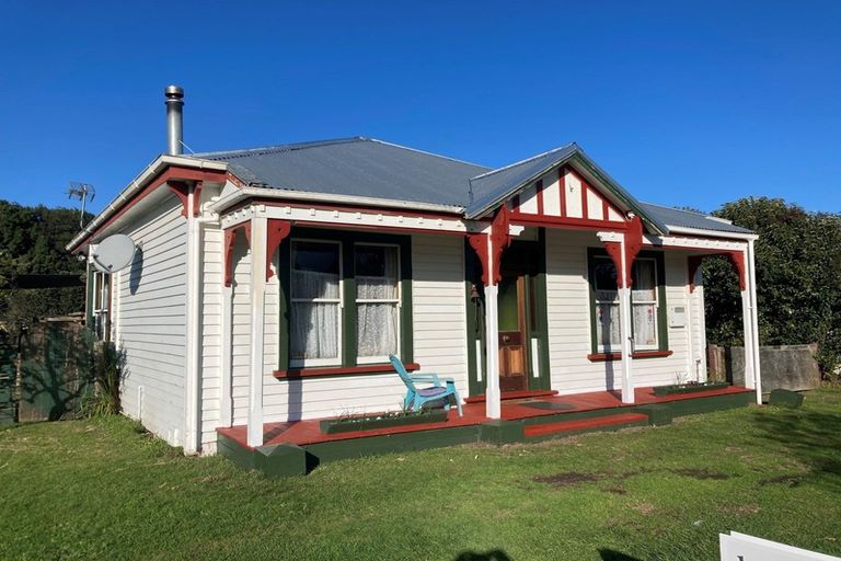Photo of property in 4 Redmond Street, Elgin, Gisborne, 4010