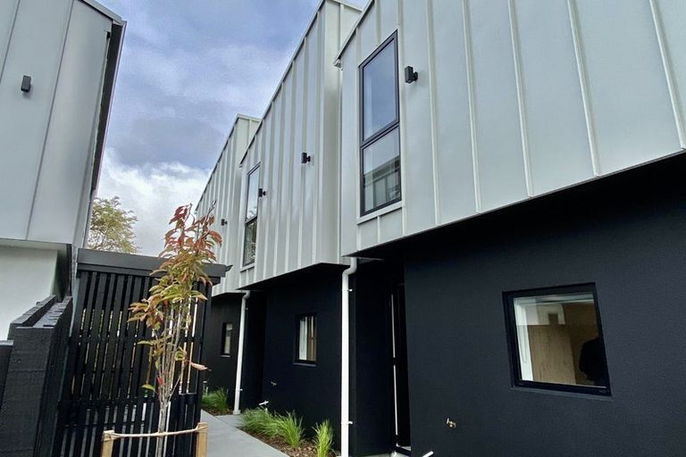 Photo of property in 11/314 Worcester Street, Linwood, Christchurch, 8011