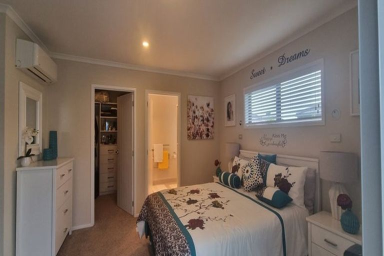 Photo of property in 82 Golden Sands Drive, Papamoa Beach, Papamoa, 3118