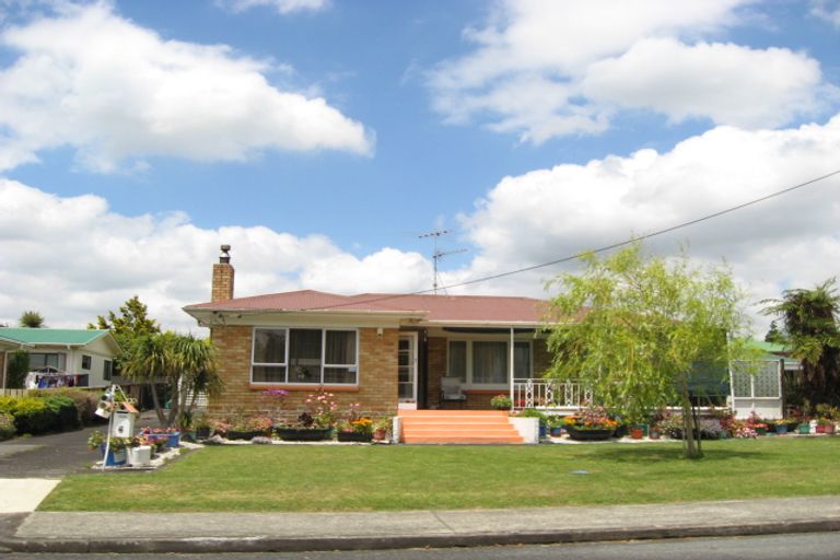 Photo of property in 6 Beresford Street, Pukekohe, 2120